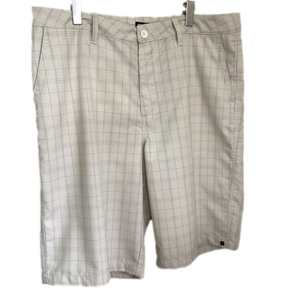 Men’s  Shorts - Picture 1 of 5